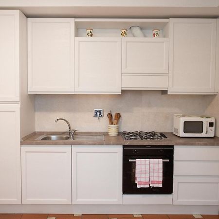 Mercatale Apartment Prato  Buitenkant foto
