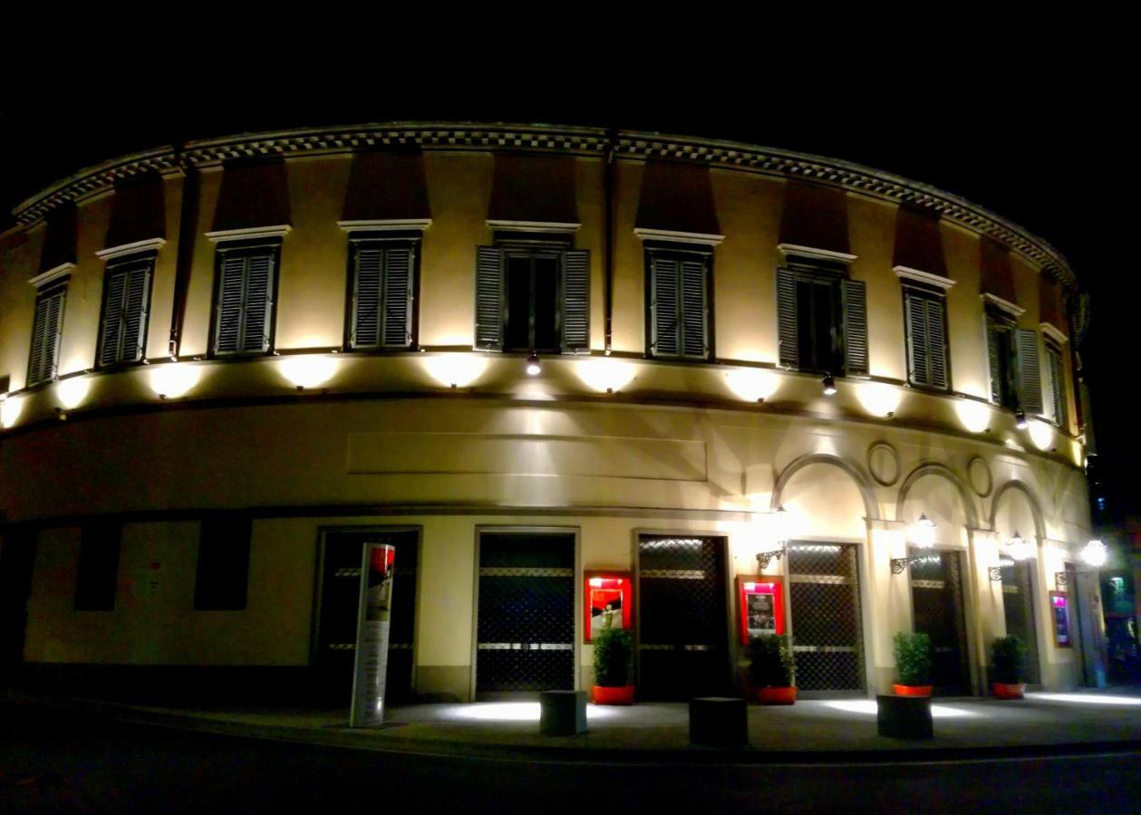 Mercatale Apartment Prato  Buitenkant foto
