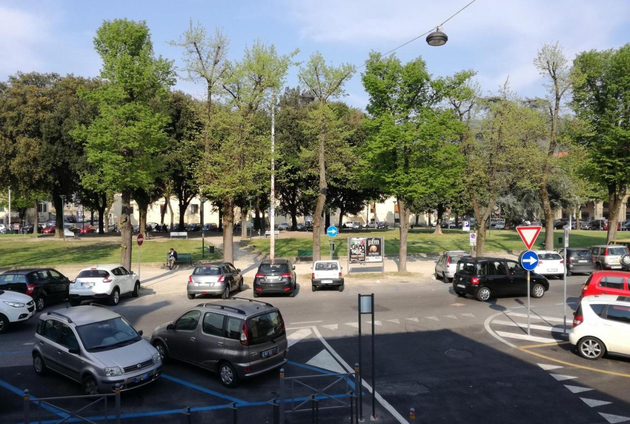 Mercatale Apartment Prato  Kamer foto