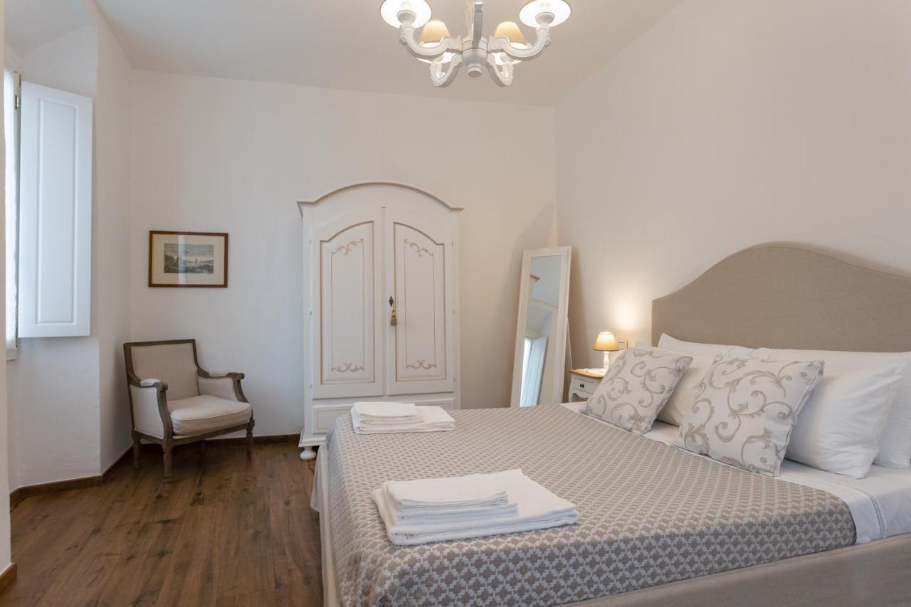 Mercatale Apartment Prato  Buitenkant foto