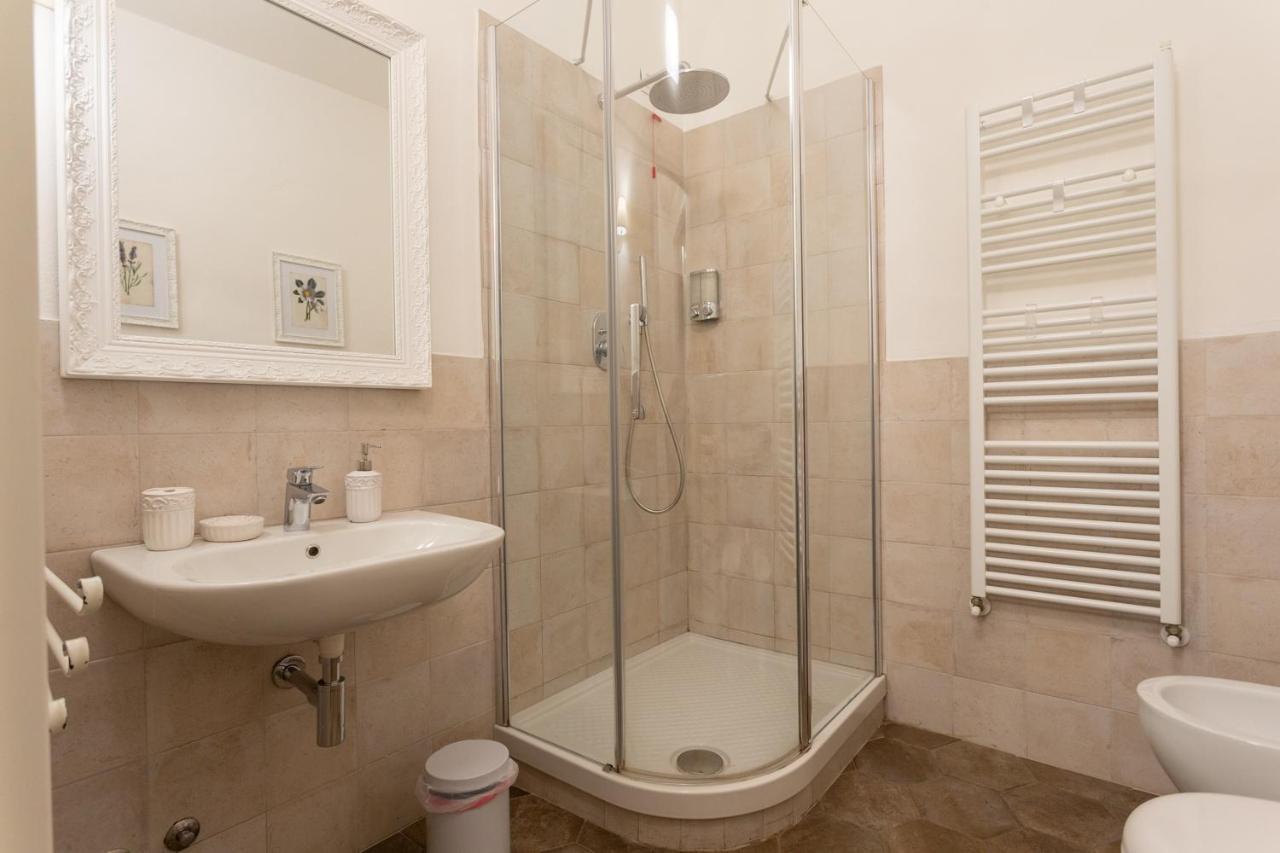 Mercatale Apartment Prato  Buitenkant foto