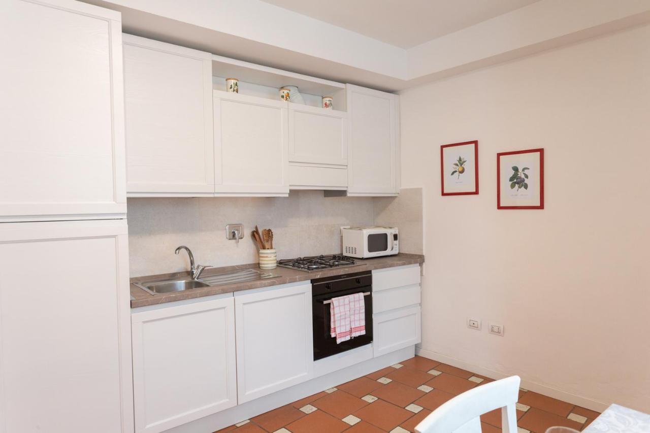 Mercatale Apartment Prato  Buitenkant foto