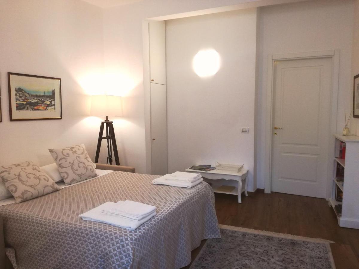 Mercatale Apartment Prato  Buitenkant foto