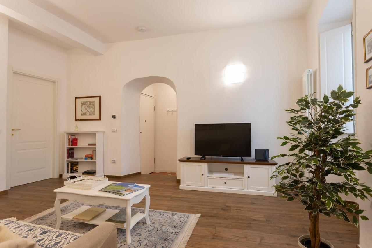 Mercatale Apartment Prato  Buitenkant foto